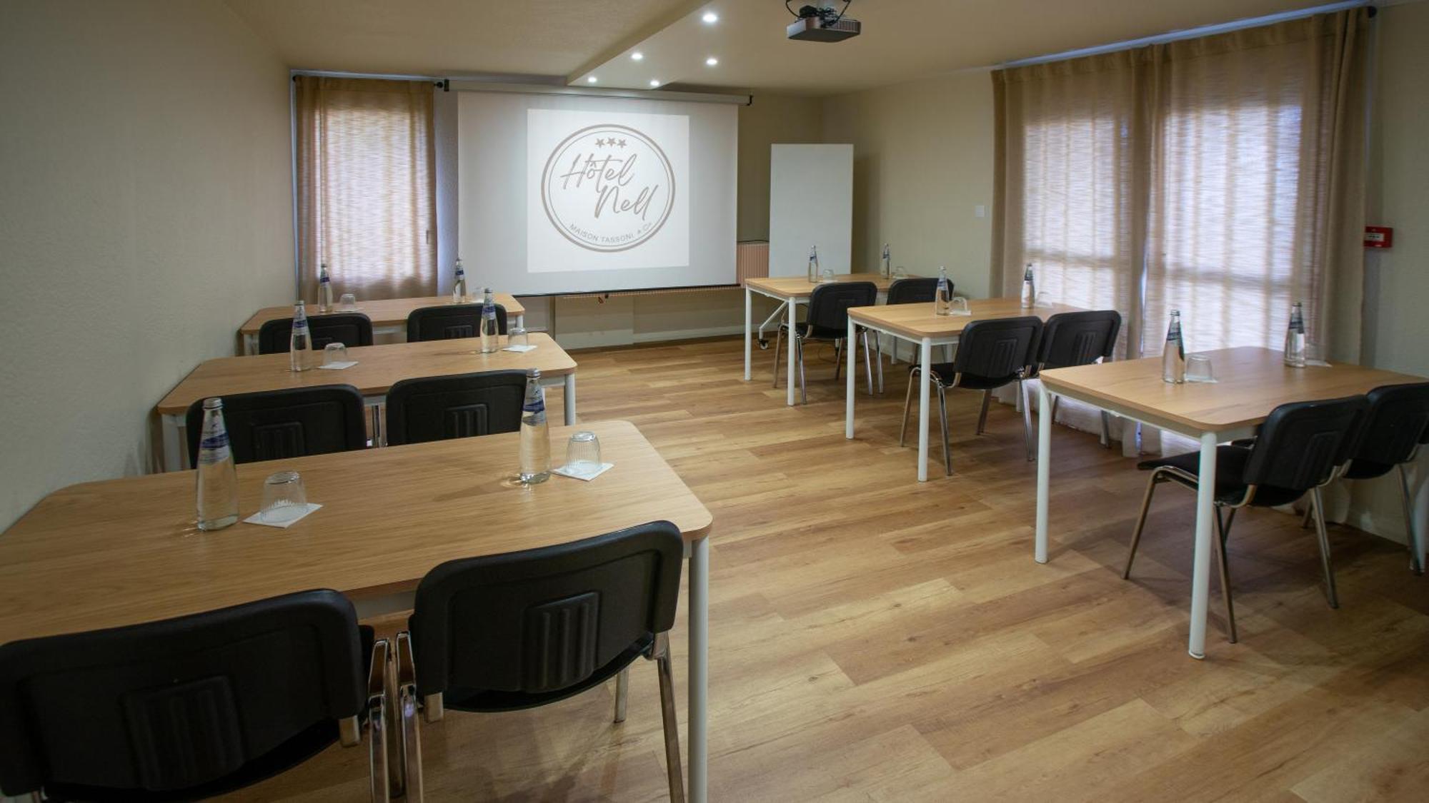 Hotel Nell Saint-Marcel  Екстер'єр фото