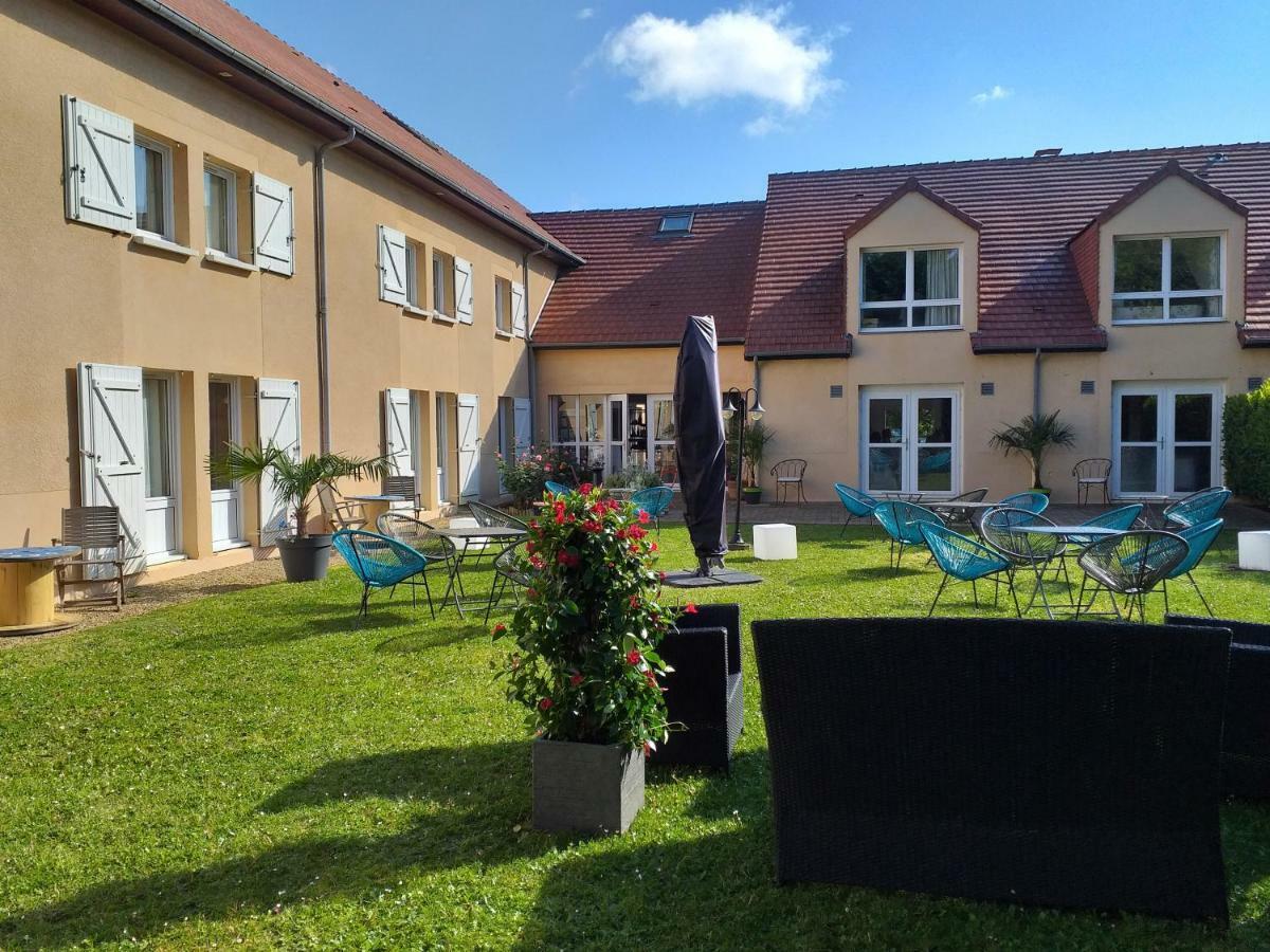 Hotel Nell Saint-Marcel  Екстер'єр фото